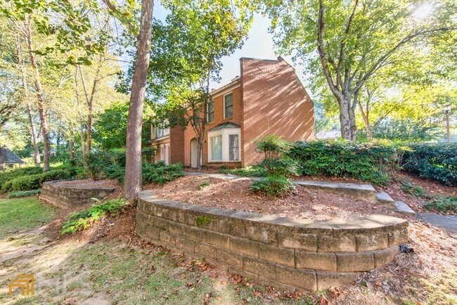Building Photo - 4100 Ashford Green Dr