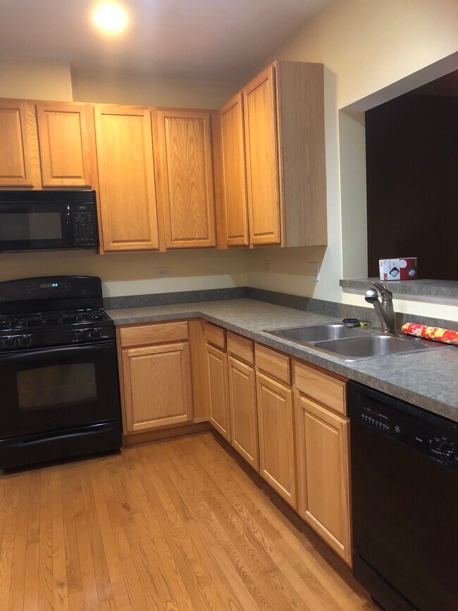 Building Photo - 617 Cary Woods Cir
