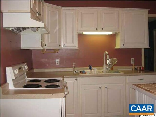 Building Photo - 3Bed/2Bath Lake Monticello Rental
