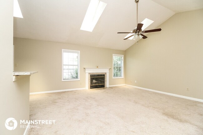 Building Photo - 2533 Jeffries Cove