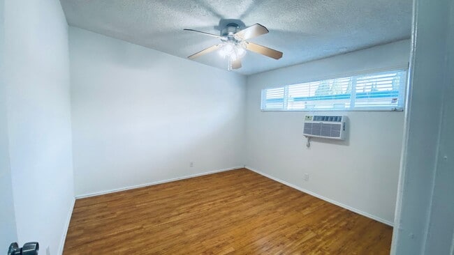 Interior Photo - 6944-6954 Coldwater Canyon Ave