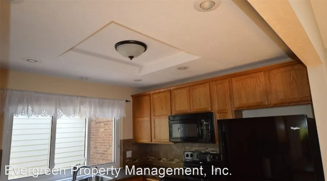 Foto del edificio - 4 br, 3 bath House - 912 Burgundy Ct