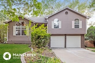 Building Photo - 301 W Heritage Dr