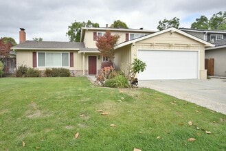 783 Sweetbay Dr