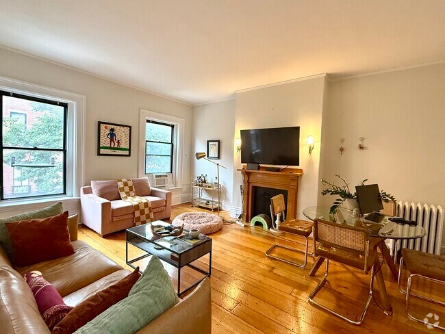 Building Photo - 354 Marlborough St