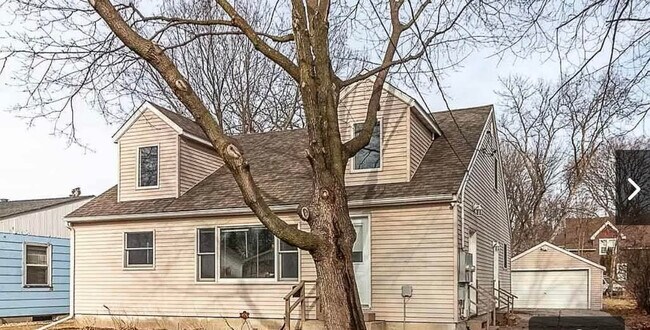 Casa - 1032 Adams St