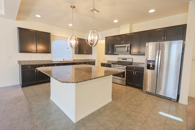 Foto del edificio - 6418 Jackson Spring Rd