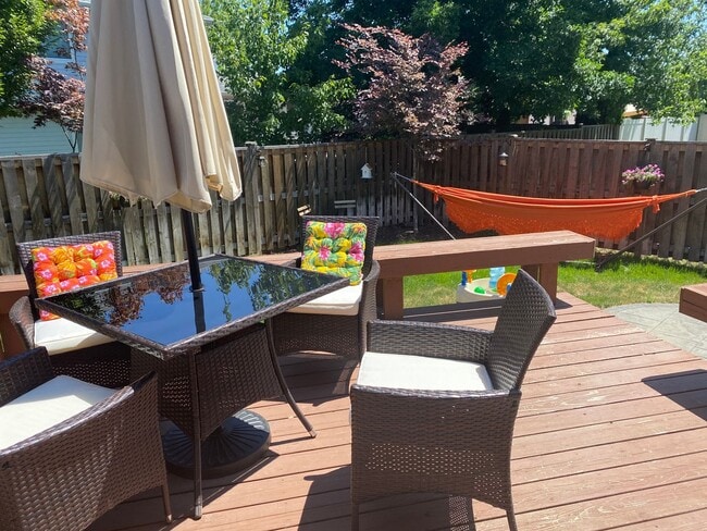 Building Photo - Coming Soon – Spacious 4 Bed, 3.5 Bath Hom...