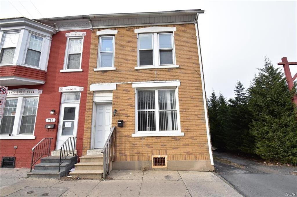 Primary Photo - 713 Liberty St