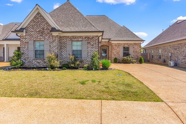 Photo - 2094 Watson Vw W House