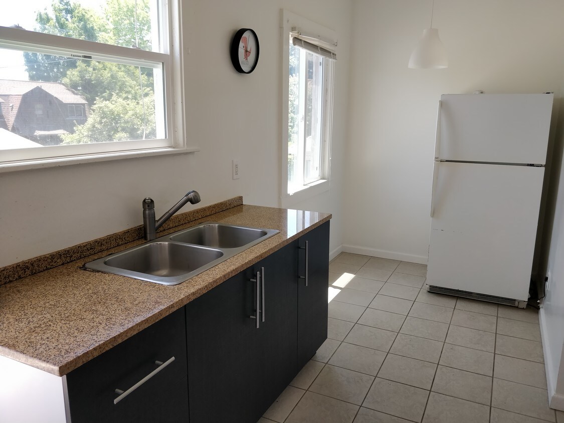 1836 Carleton St Unit 1836, Berkeley, CA 94703 Apartments in Berkeley