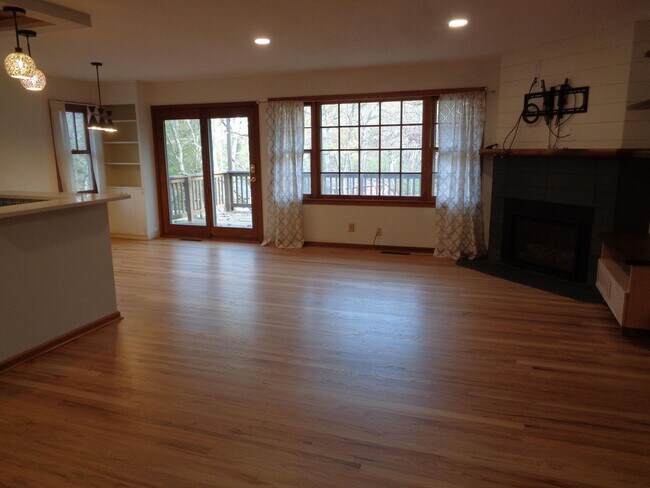 Foto del edificio - 1008 S Glenwood Ave