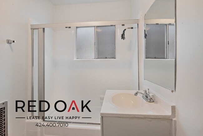 Foto del edificio - ~1 Month FREE~ Charming First Floor Studio...