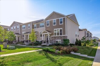 Building Photo - 2354 Southwind Blvd