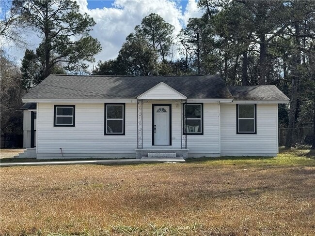 Building Photo - 1625 Myers Rd
