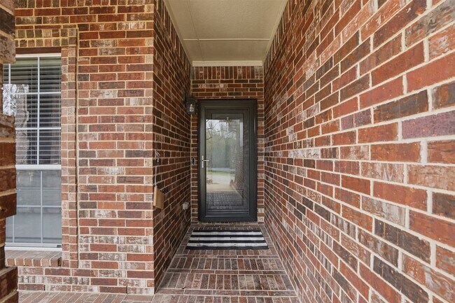 Foto del edificio - 7258 Summit Parc Dr