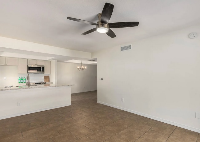 Photo - 3119 W Cochise Dr Apartment