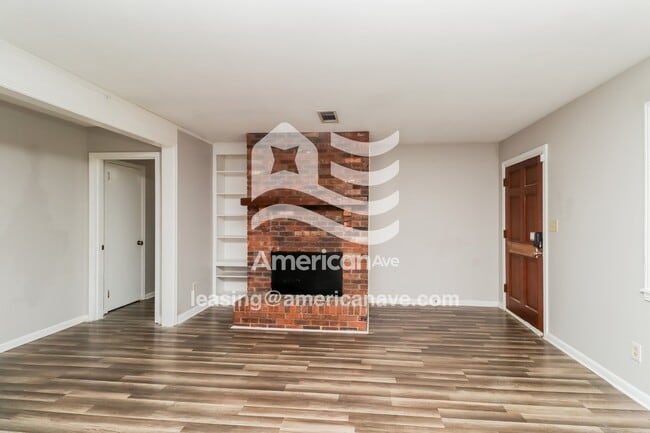 Foto del edificio - 225 Springfield Cir