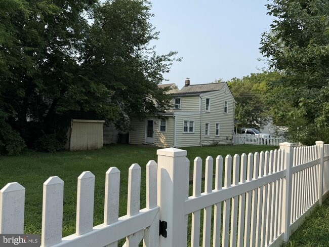 Building Photo - 1813 Washington Ave