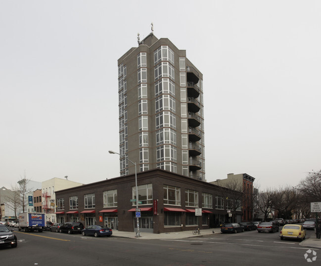Foto principal - 200 Franklin St