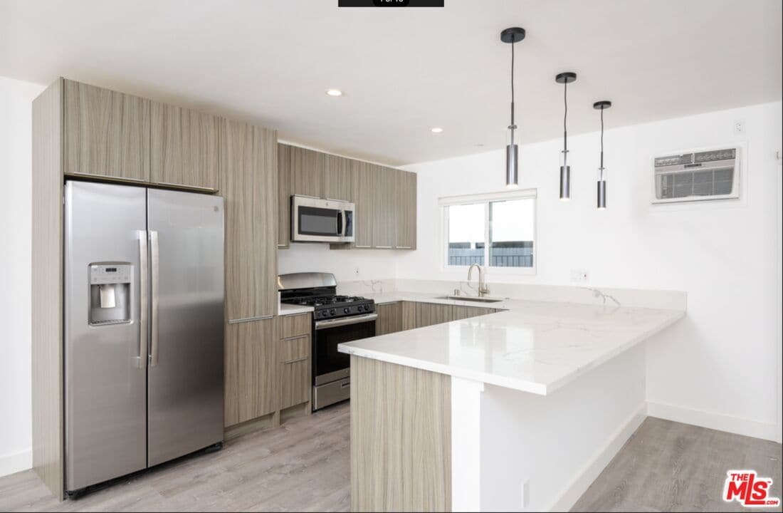 Foto principal - 1261 Laurel Ave