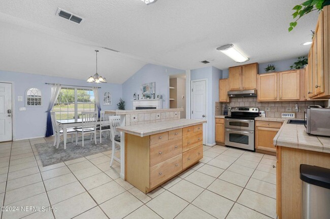 Building Photo - 4 Bedroom pool home In St Augustine. Pool ...