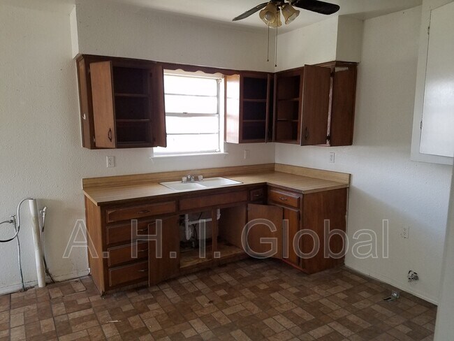 Foto del edificio - 2502 S Pierce St