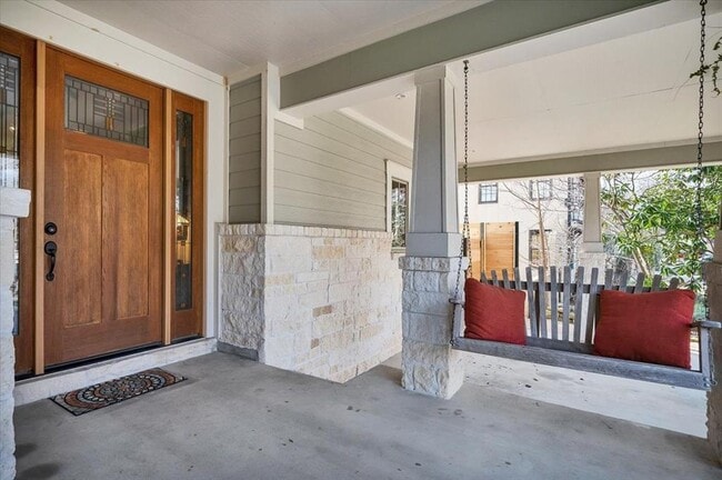 Building Photo - 2411 Marlton Dr