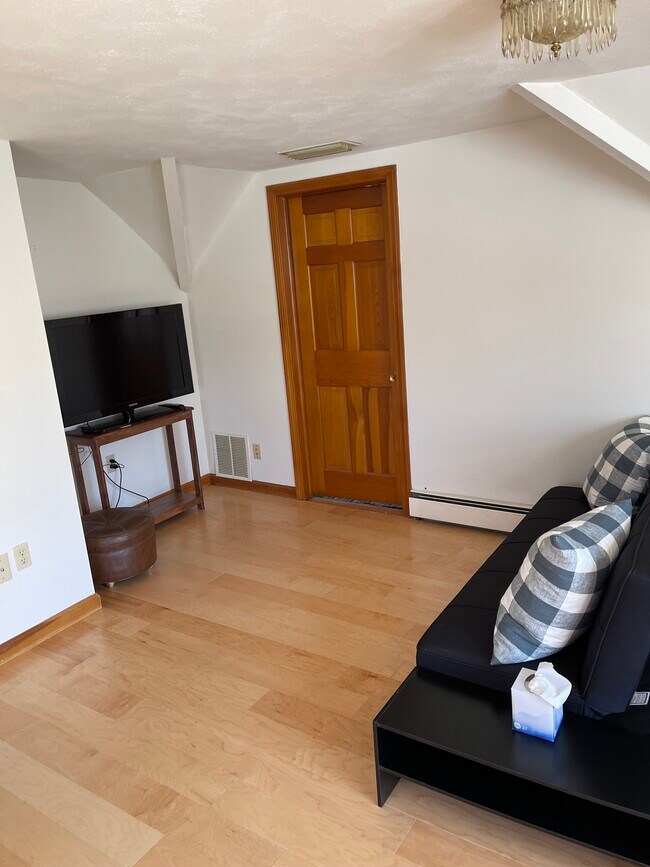 Photo - 63 Ridge Rd Apartments