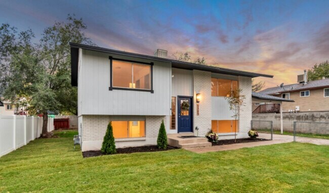 Building Photo - 5365 W 5200 S