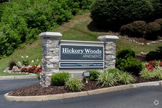 Building Photo - Hickory Woods