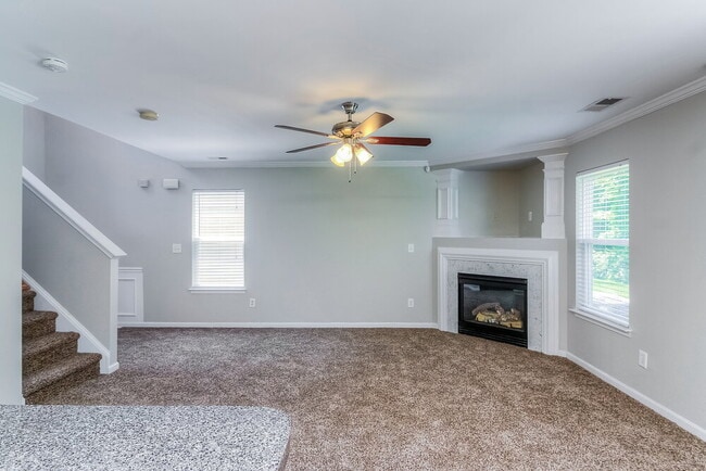 Building Photo - 523 Mountain Quail Dr
