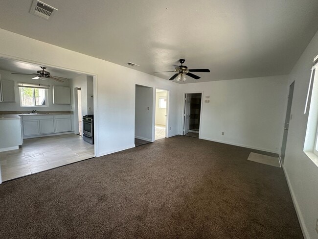 Building Photo - Nicely remodeled home