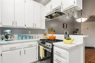 Building Photo - 260 Cagney Ln