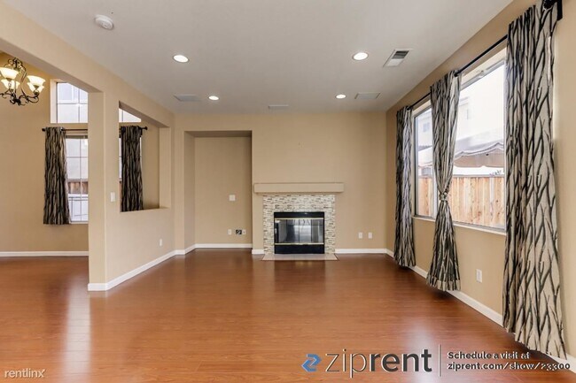 Foto del edificio - 4 br, 2.5 bath House - 3297 Woodmere Drive...
