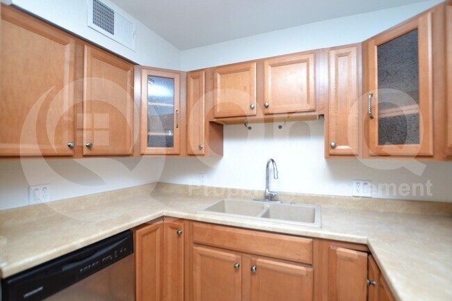 Foto del edificio - 2623 N 70th St