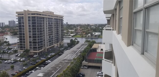 Building Photo - 1985 S Ocean Dr