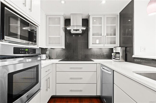 Foto del edificio - 700 E Ocean Blvd