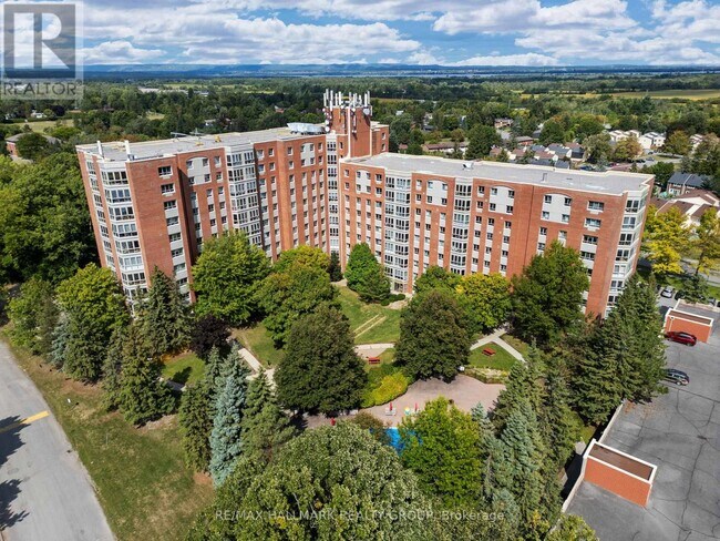 Building Photo - 960 Teron Rd