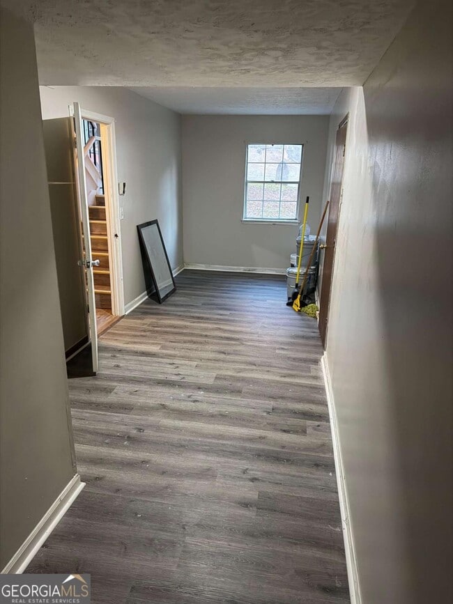 Foto del edificio - 1744 Vauxhall Dr