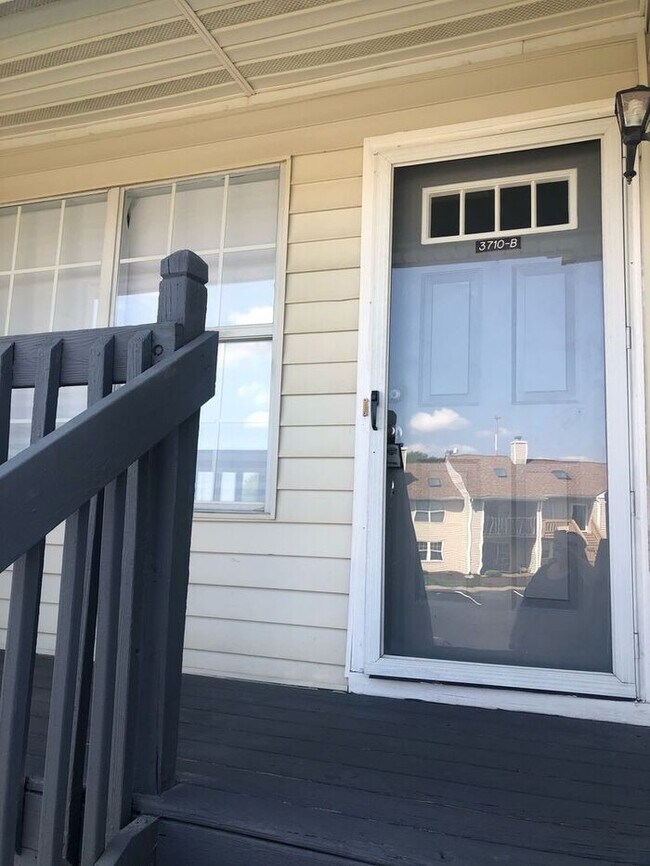 Foto del edificio - Charming Condo in Churchland Southwest