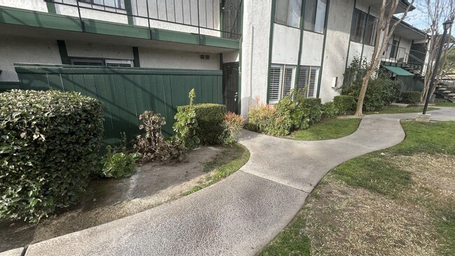 Building Photo - Cozy 1 Bedroom, 1 Bathroom Condo in Colton!!