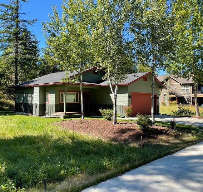Foto del edificio - 714 State Park Rd