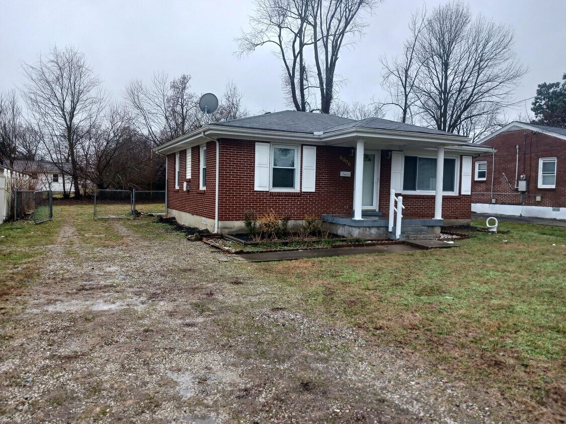 One Bedroom, one bath, brick home! - One Bedroom, one bath, brick home!