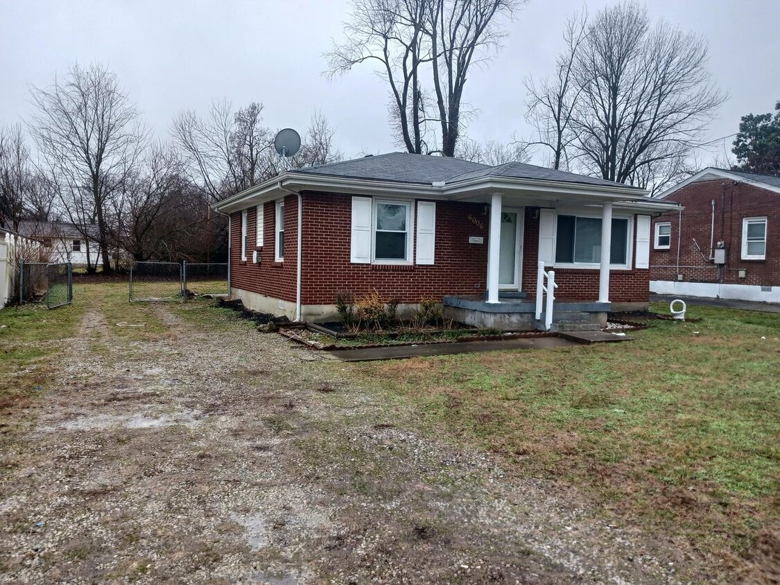 Primary Photo - One Bedroom, one bath, brick home!