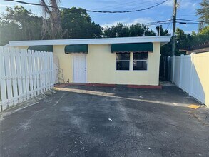 Building Photo - 2233 NE 173rd St