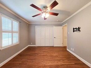 Building Photo - 9507 Meadowbriar Ln