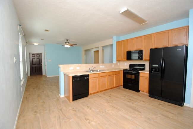Foto del edificio - 18410 Fair Grange Ln