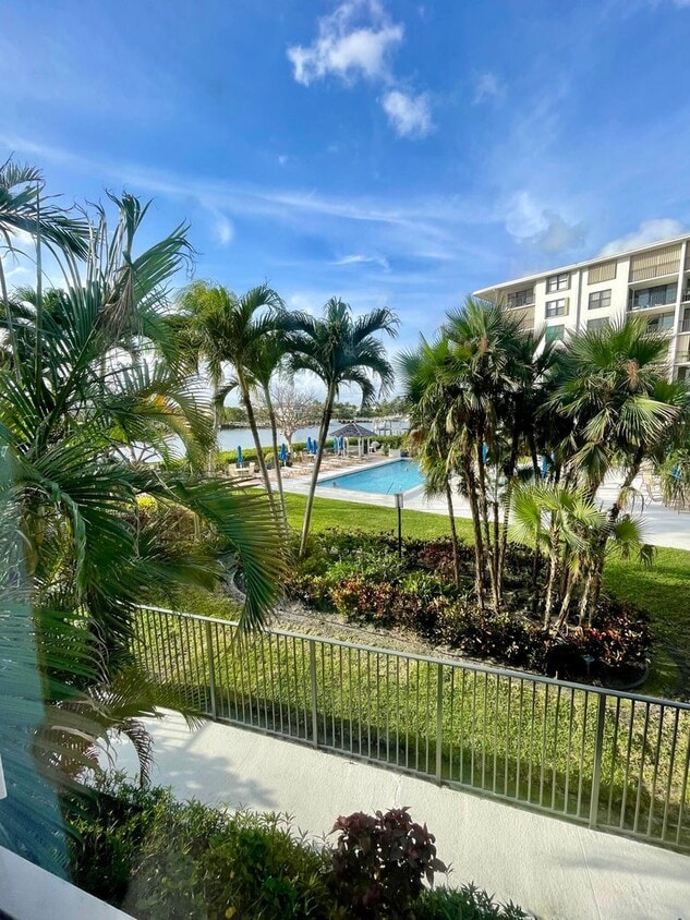 Primary Photo - 3545 S Ocean Blvd