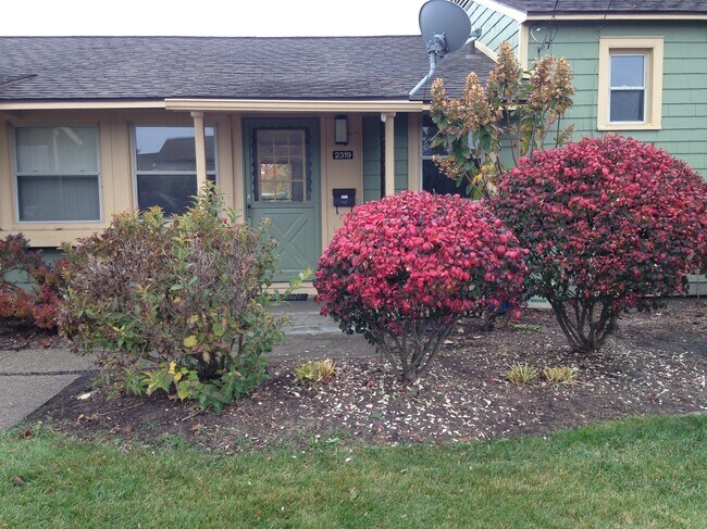Front entrance - 2319 Pittsfield Blvd